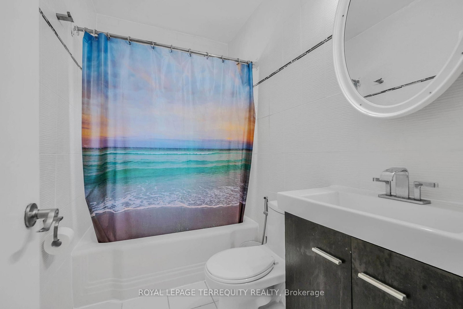 4 Harris Park Drive • Toronto, ON photo 21