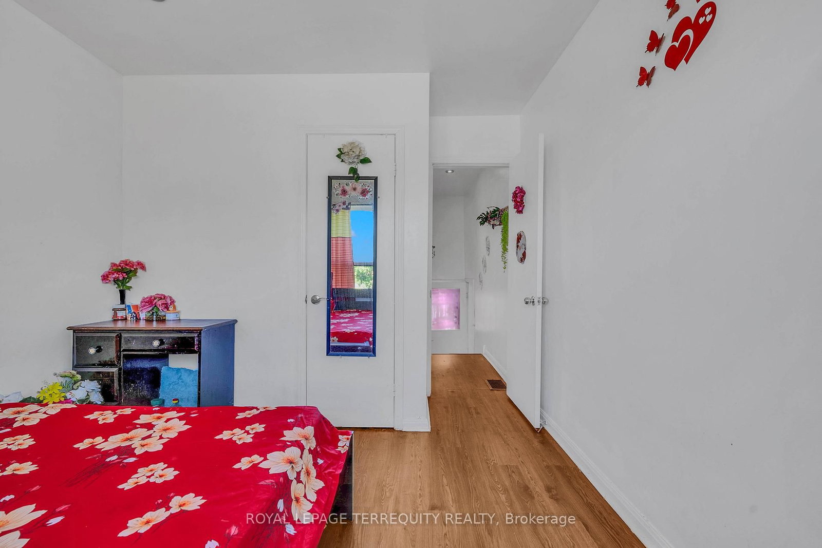 4 Harris Park Drive • Toronto, ON photo 23