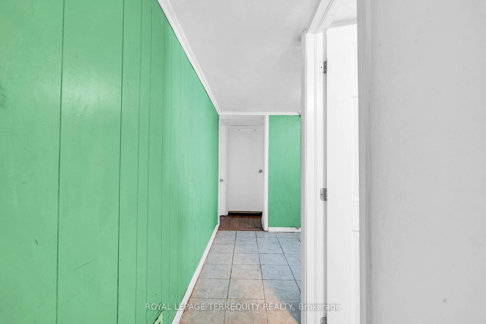4 Harris Park Drive • Toronto, ON photo 36