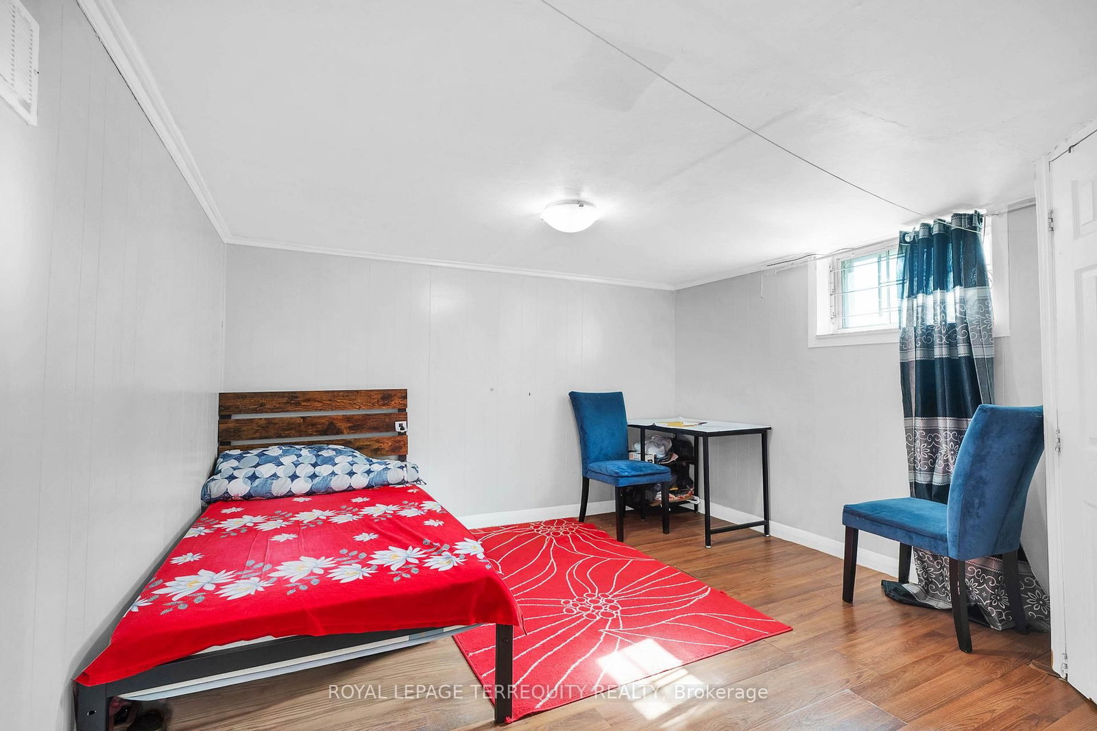 4 Harris Park Drive • Toronto, ON photo 37