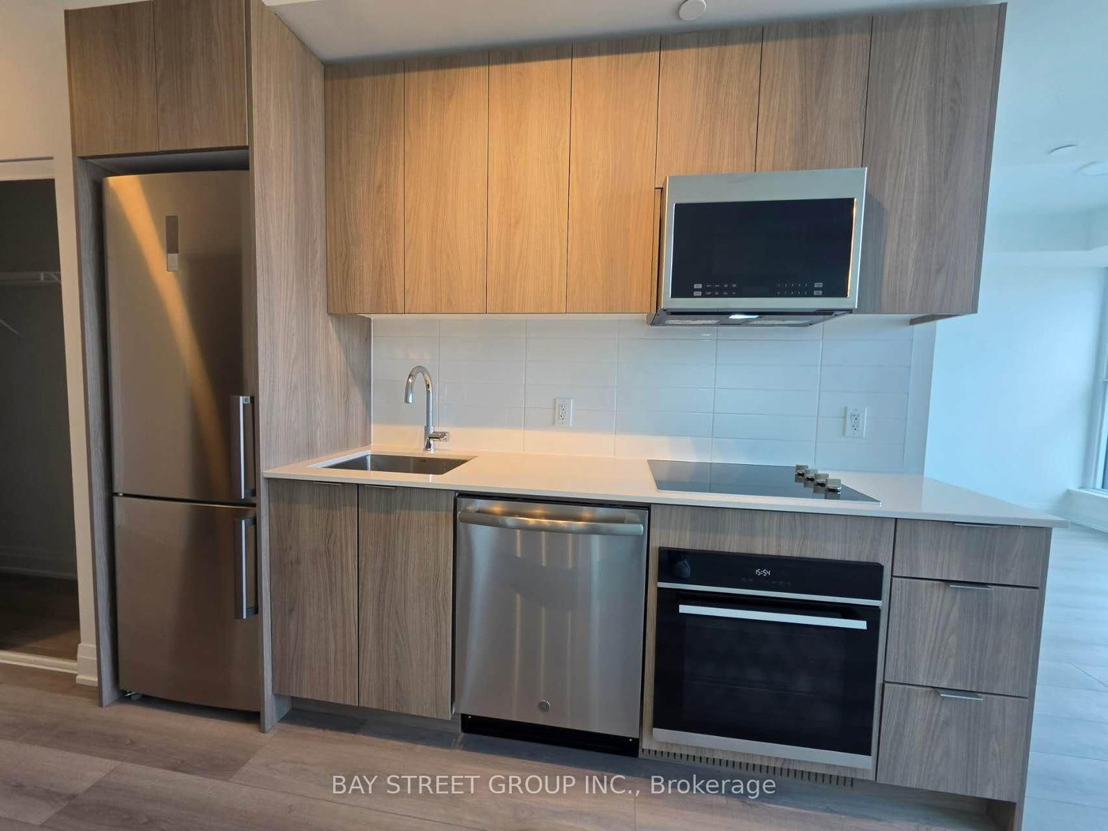 421 - 20 Deans Drive, Toronto 5