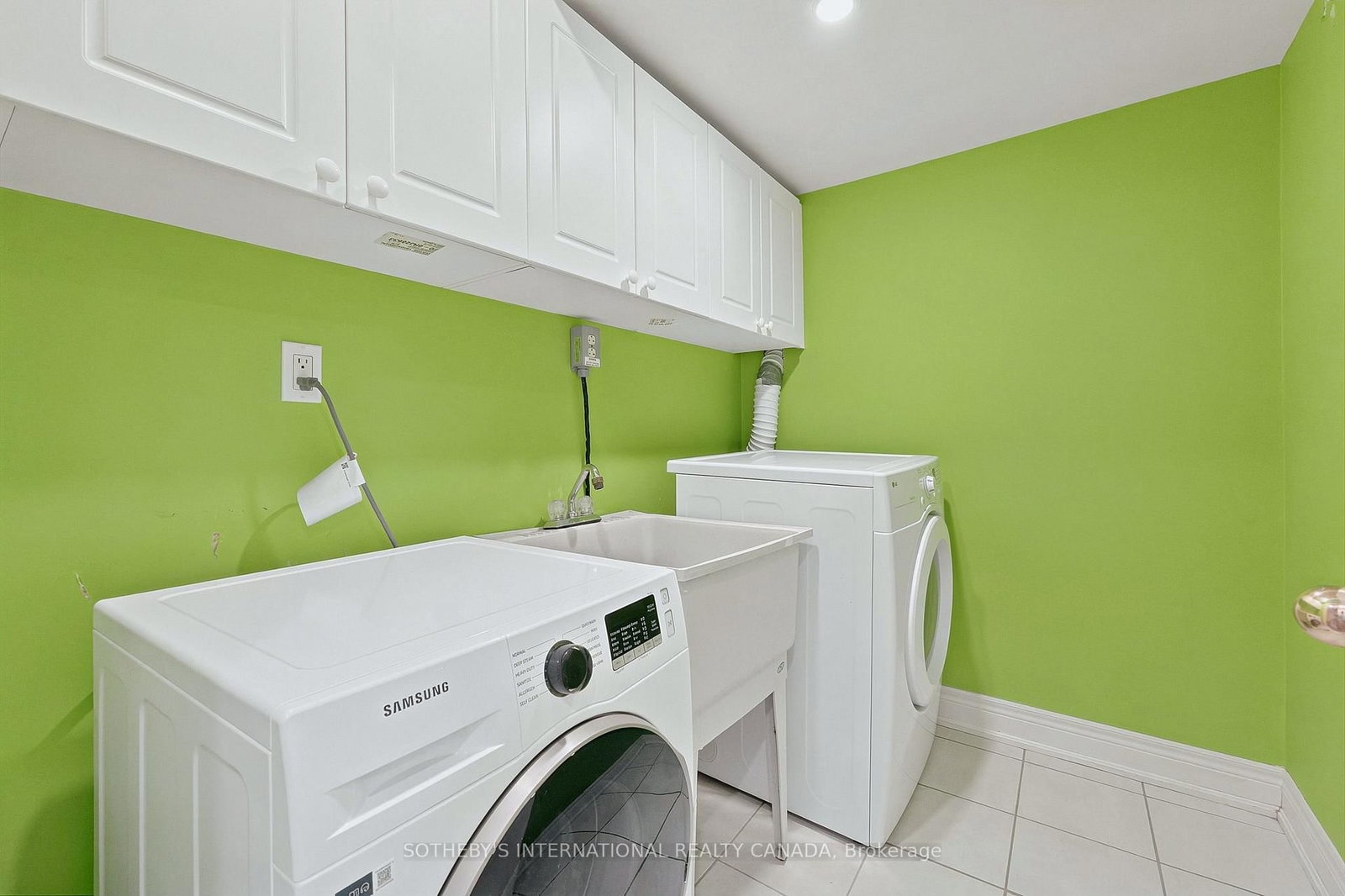 93 Eaton Avenue • Toronto, ON photo 33