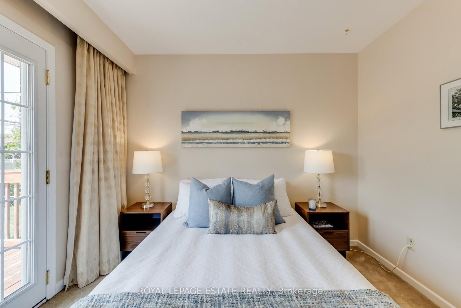 26 Mozart Avenue • Toronto, ON photo 13