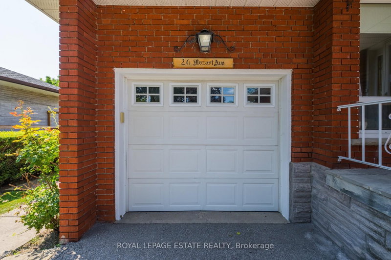 26 Mozart Avenue