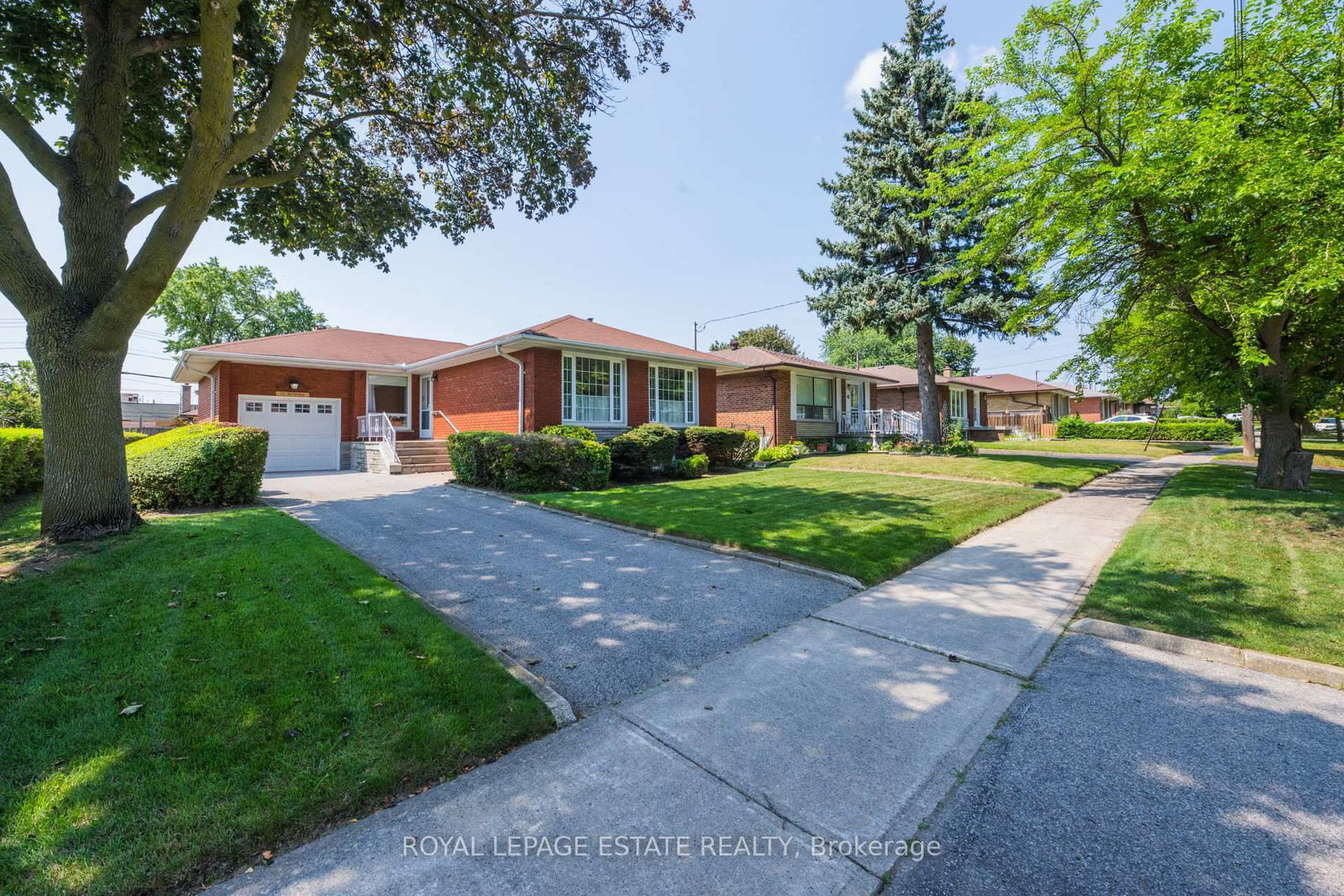 26 Mozart Avenue • Toronto, ON photo 34