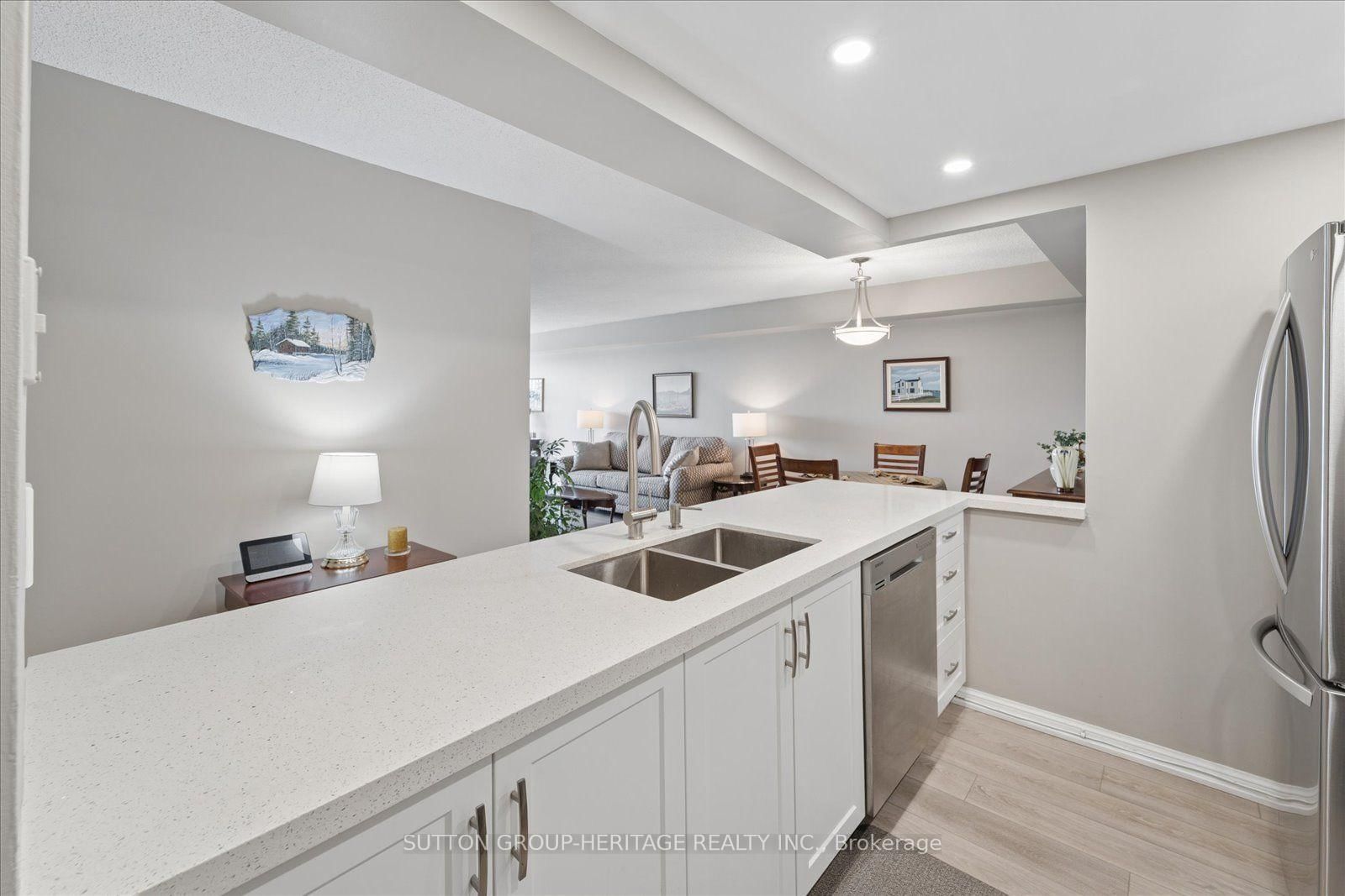 712 Rossland Road E • #615 • Whitby, ON photo 14