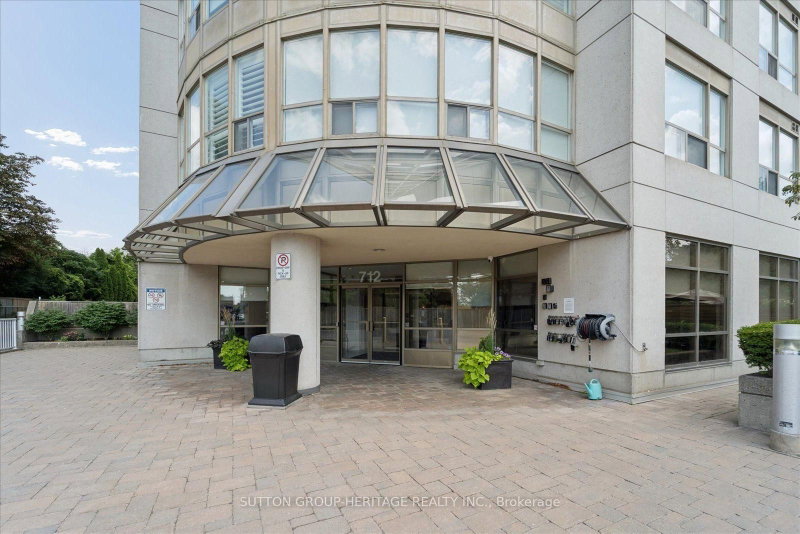 615 - 712 Rossland Road E