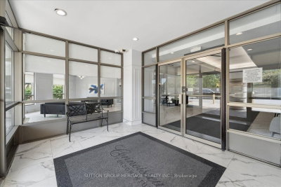 712 Rossland Road E • #615 • Whitby, ON photo 3