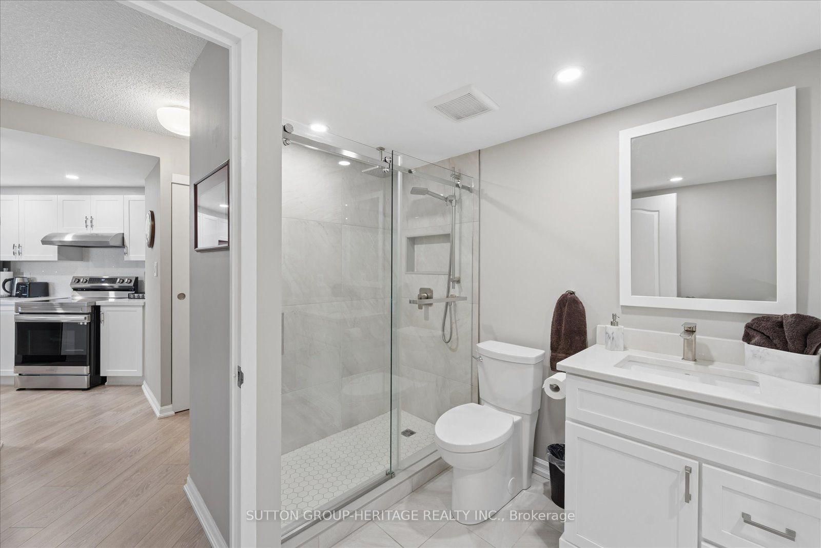 712 Rossland Road E • #615 • Whitby, ON photo 30