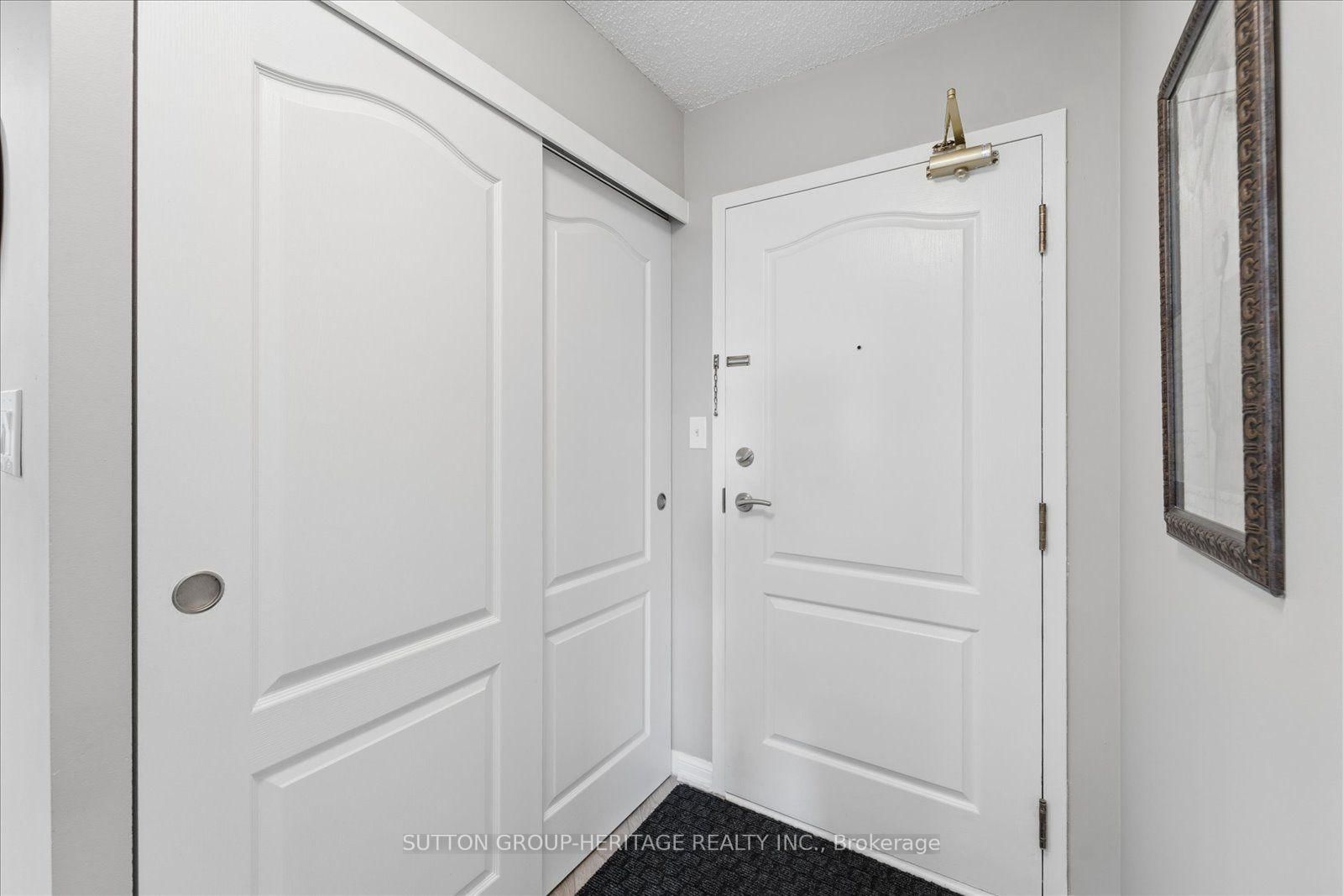 712 Rossland Road E • #615 • Whitby, ON photo 8