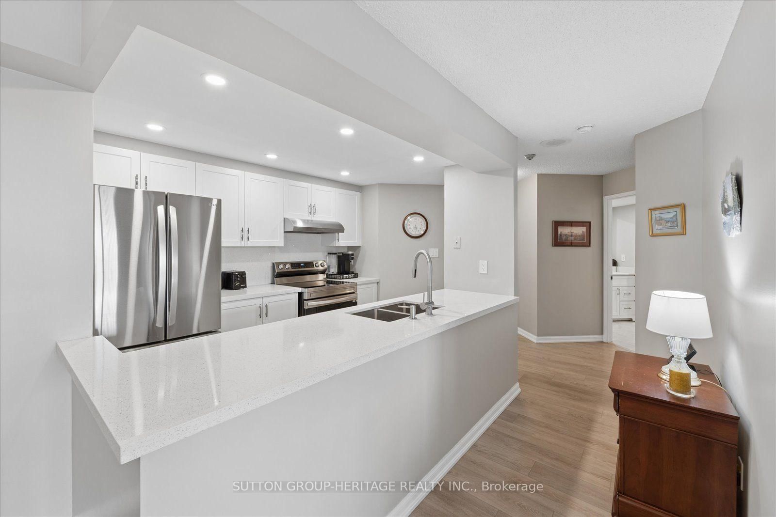 712 Rossland Road E • #615 • Whitby, ON photo 9