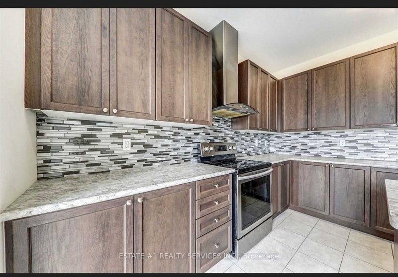 153 Dance Act Ave photo 5