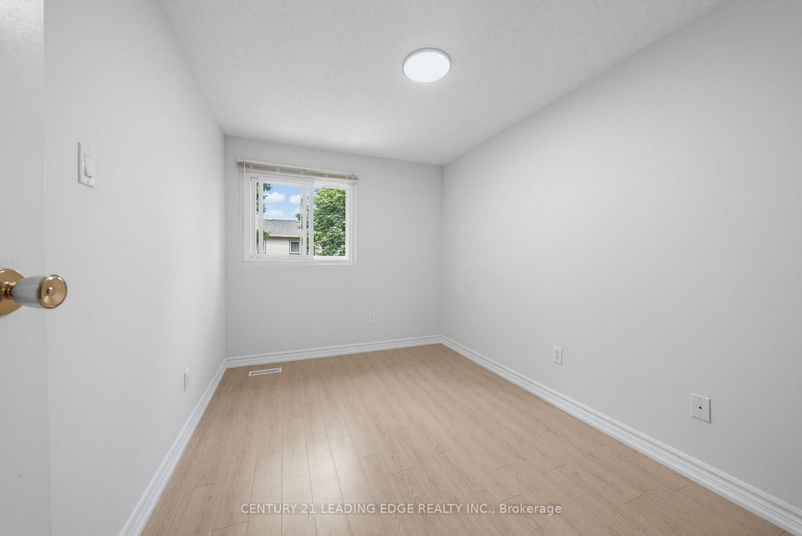 109 Phalen Crescent • Toronto, ON photo 21