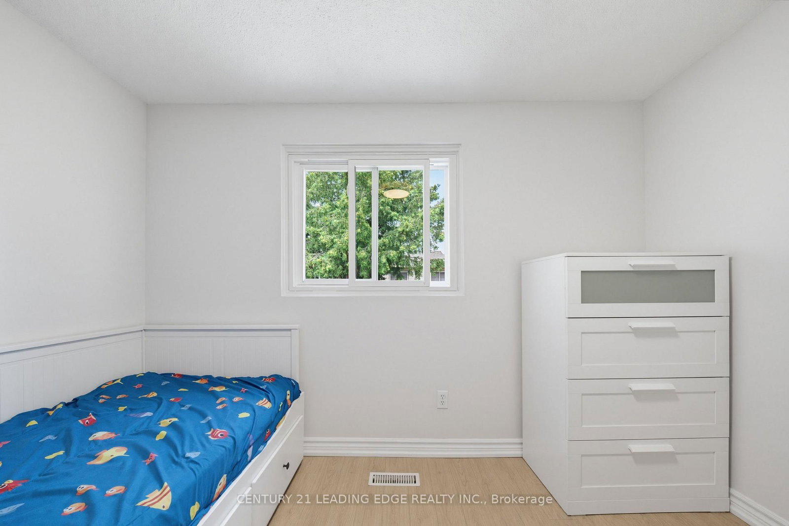 109 Phalen Crescent • Toronto, ON photo 27