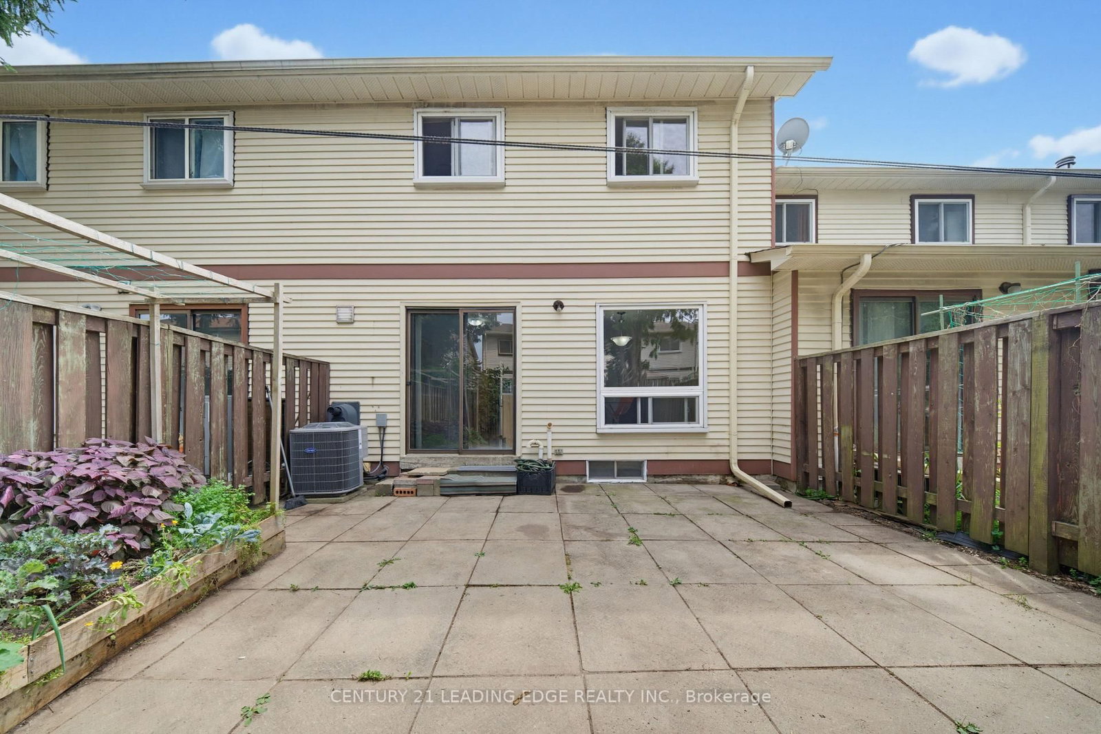 109 Phalen Crescent • Toronto, ON photo 37