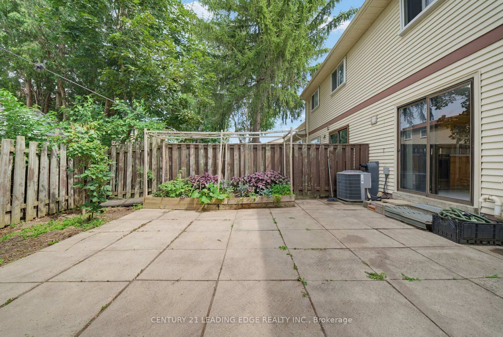 109 Phalen Crescent • Toronto, ON photo 38