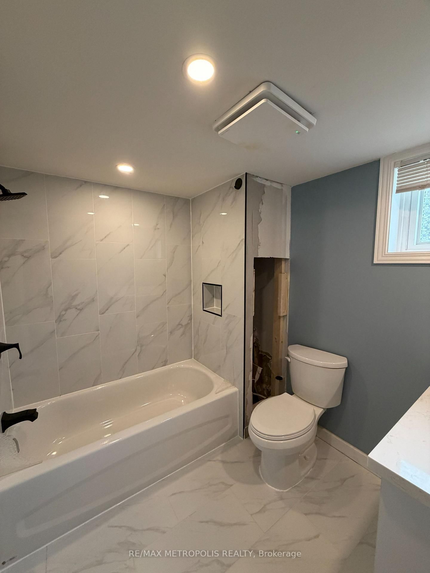 37 Lynvalley Crescent • Toronto, ON photo 21