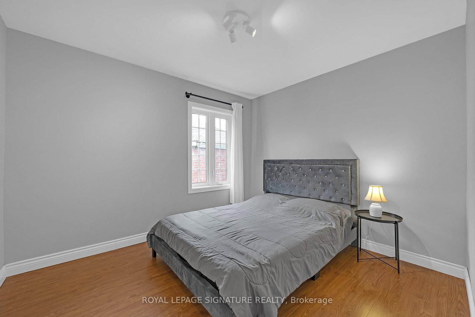 118 Rexleigh Drive • Toronto, ON photo 20
