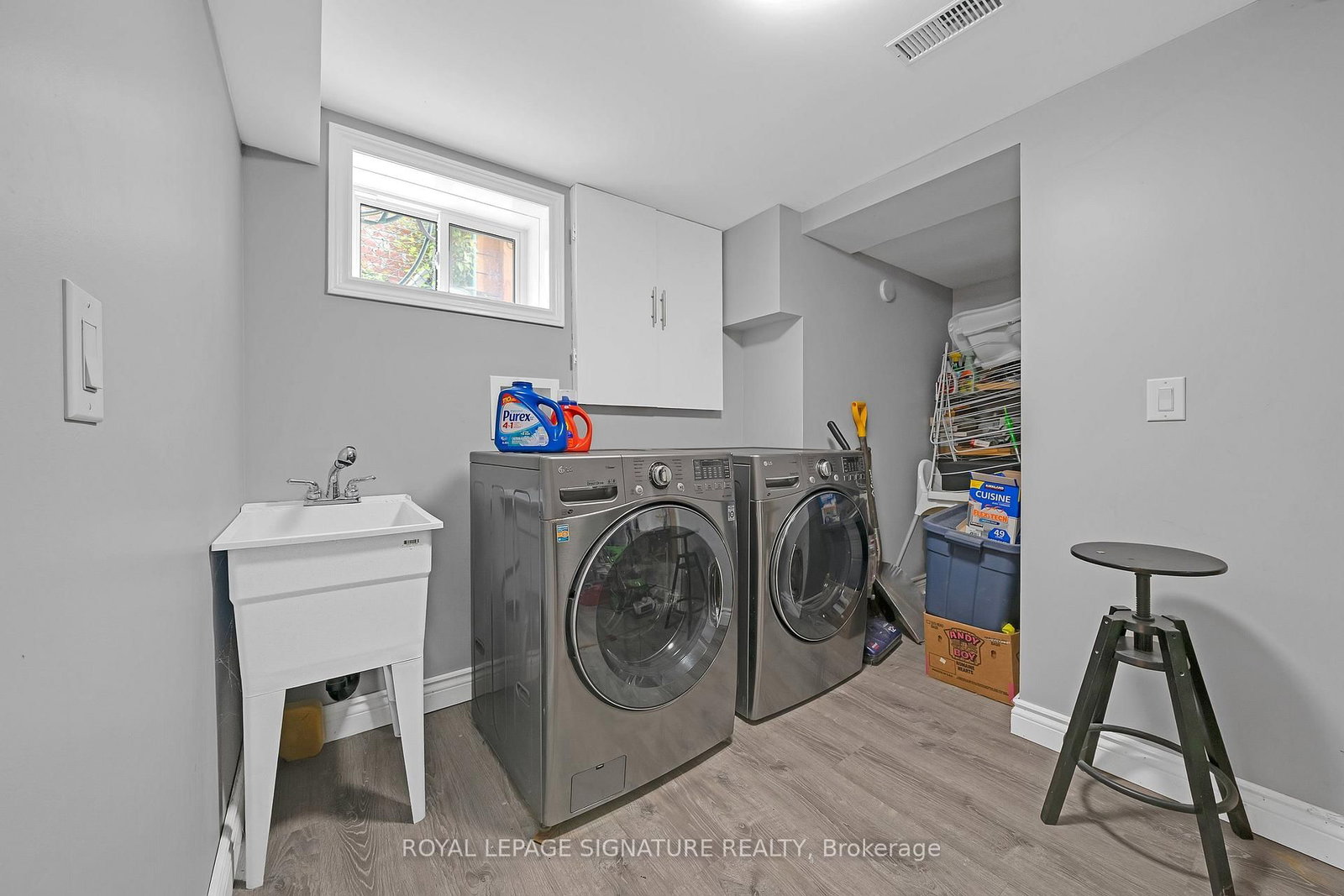 118 Rexleigh Drive • Toronto, ON photo 28