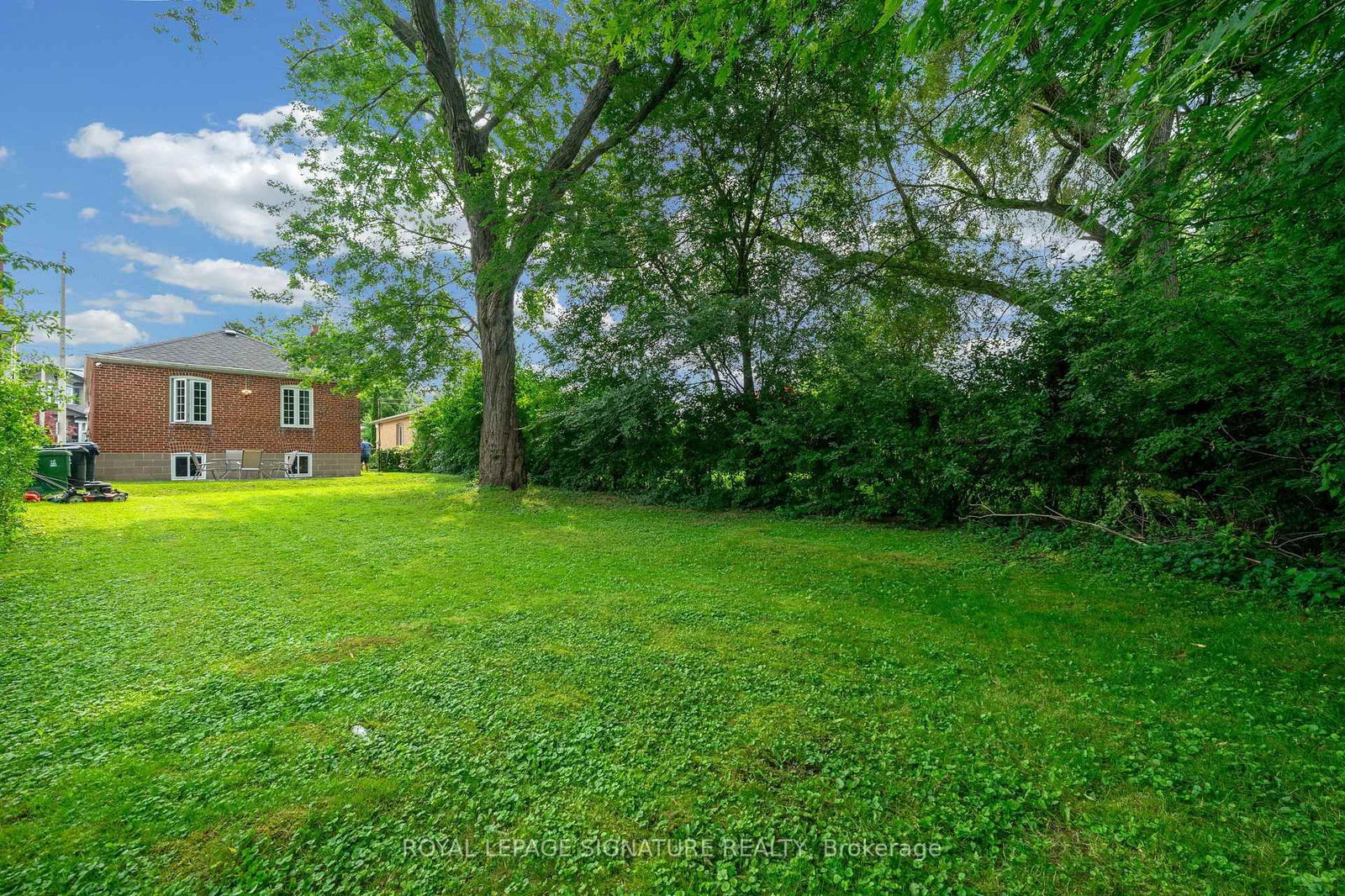 118 Rexleigh Drive • Toronto, ON photo 48