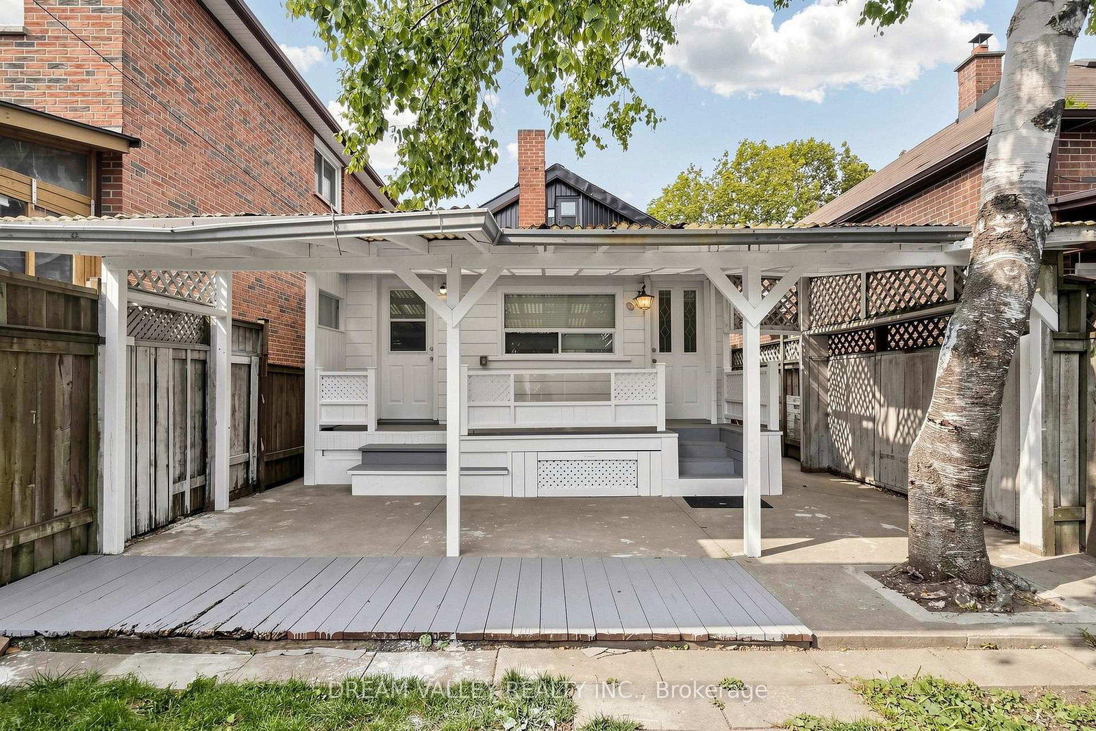 47 Laurel Avenue • Toronto, ON photo 27