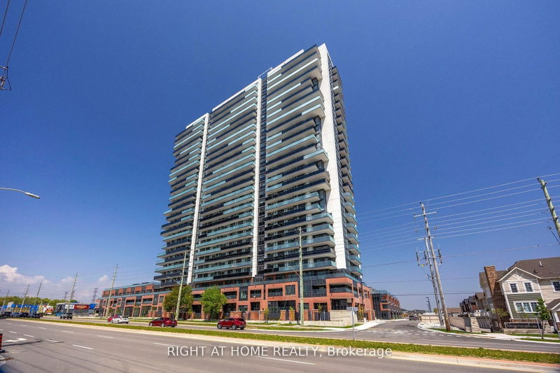 1131 - 2545 Simcoe Street N