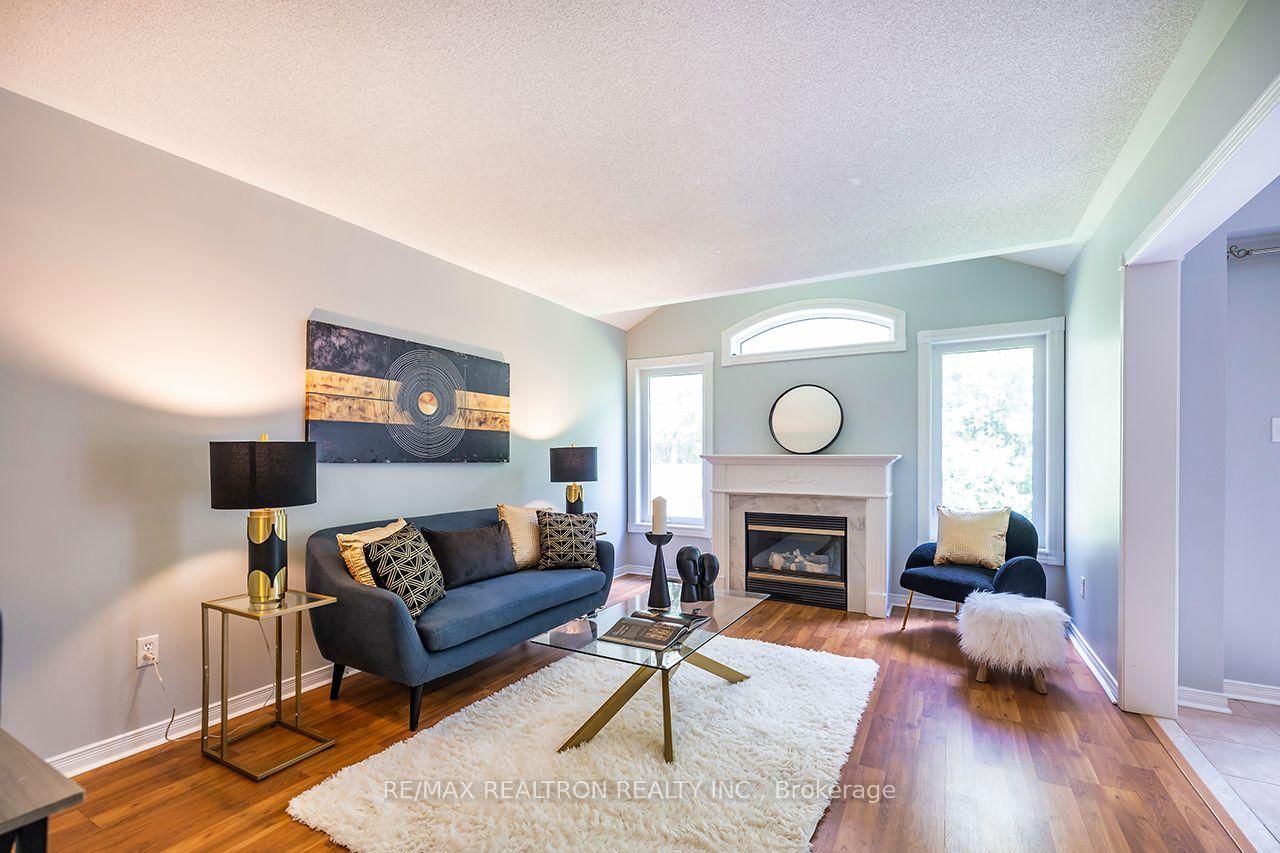 82 Beachgrove Crescent • Whitby, ON photo 11