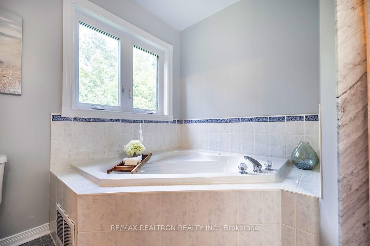82 Beachgrove Crescent • Whitby, ON photo 22