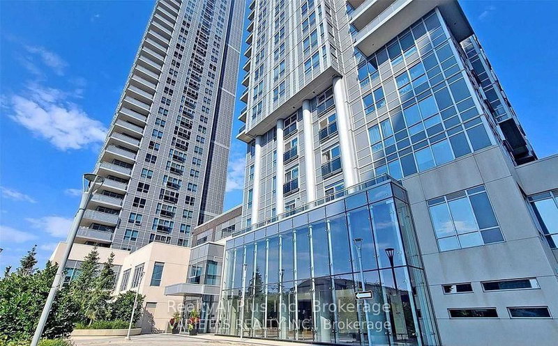 721 - 721 Village Green Square