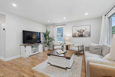 152 Wilson Road S • Oshawa, ON photo 5
