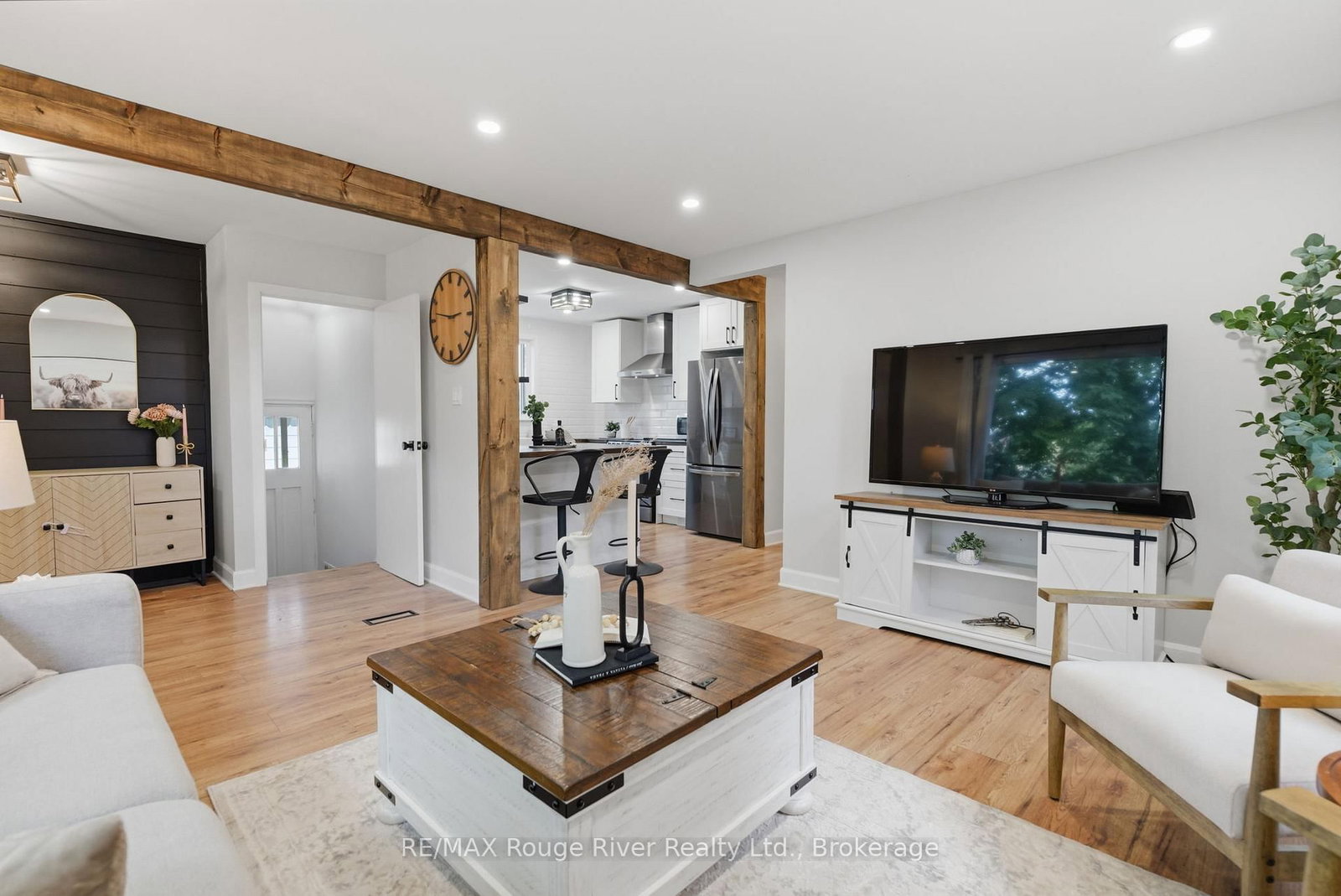 152 Wilson Road S • Oshawa, ON photo 9