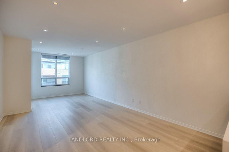 512 - 1863 Queen Street E