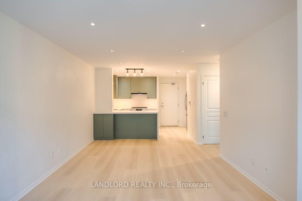 512 - 1863 Queen Street E, Toronto 5