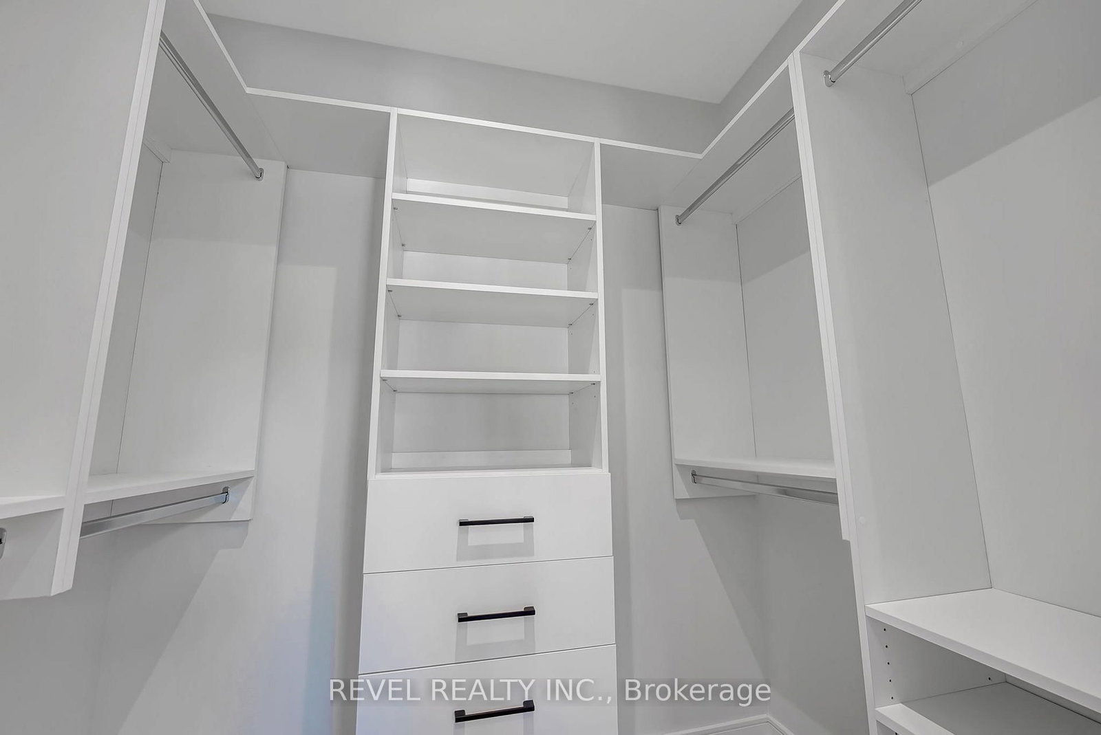 1472 Highbush Trail • Pickering, ON photo 21