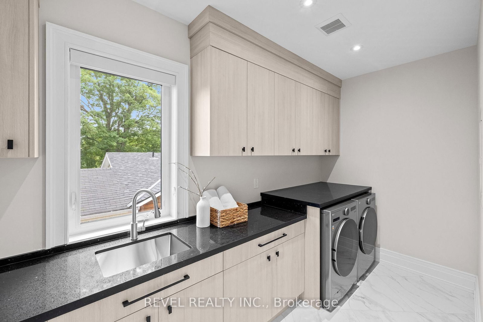 1472 Highbush Trail • Pickering, ON photo 40