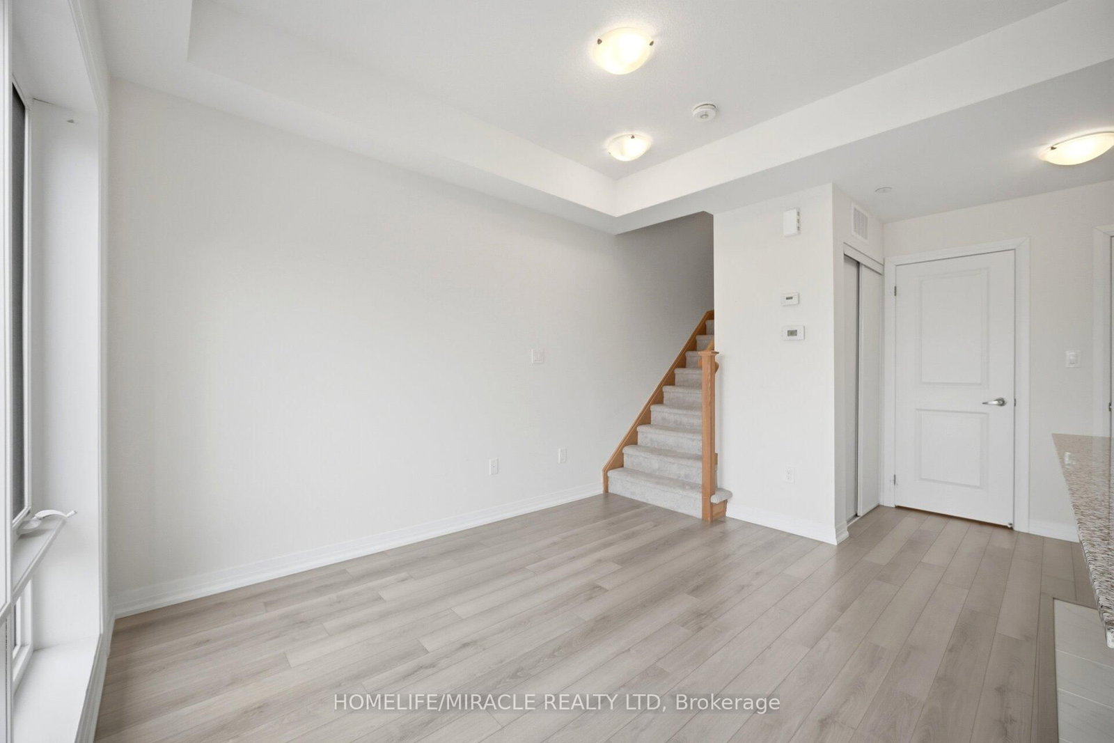 30 Liben Way • #20 • Toronto, ON photo 14