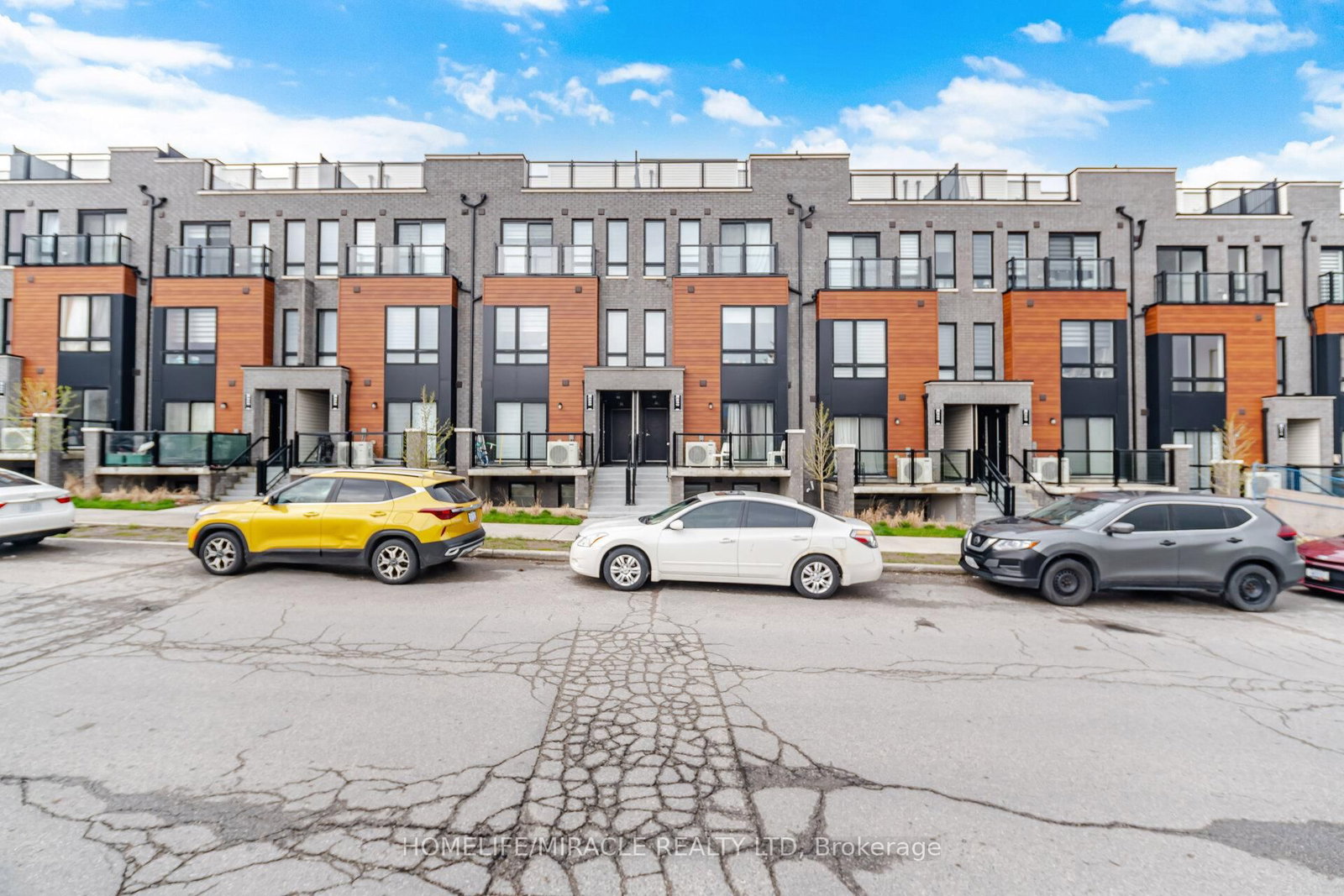 30 Liben Way • #20 • Toronto, ON photo 2
