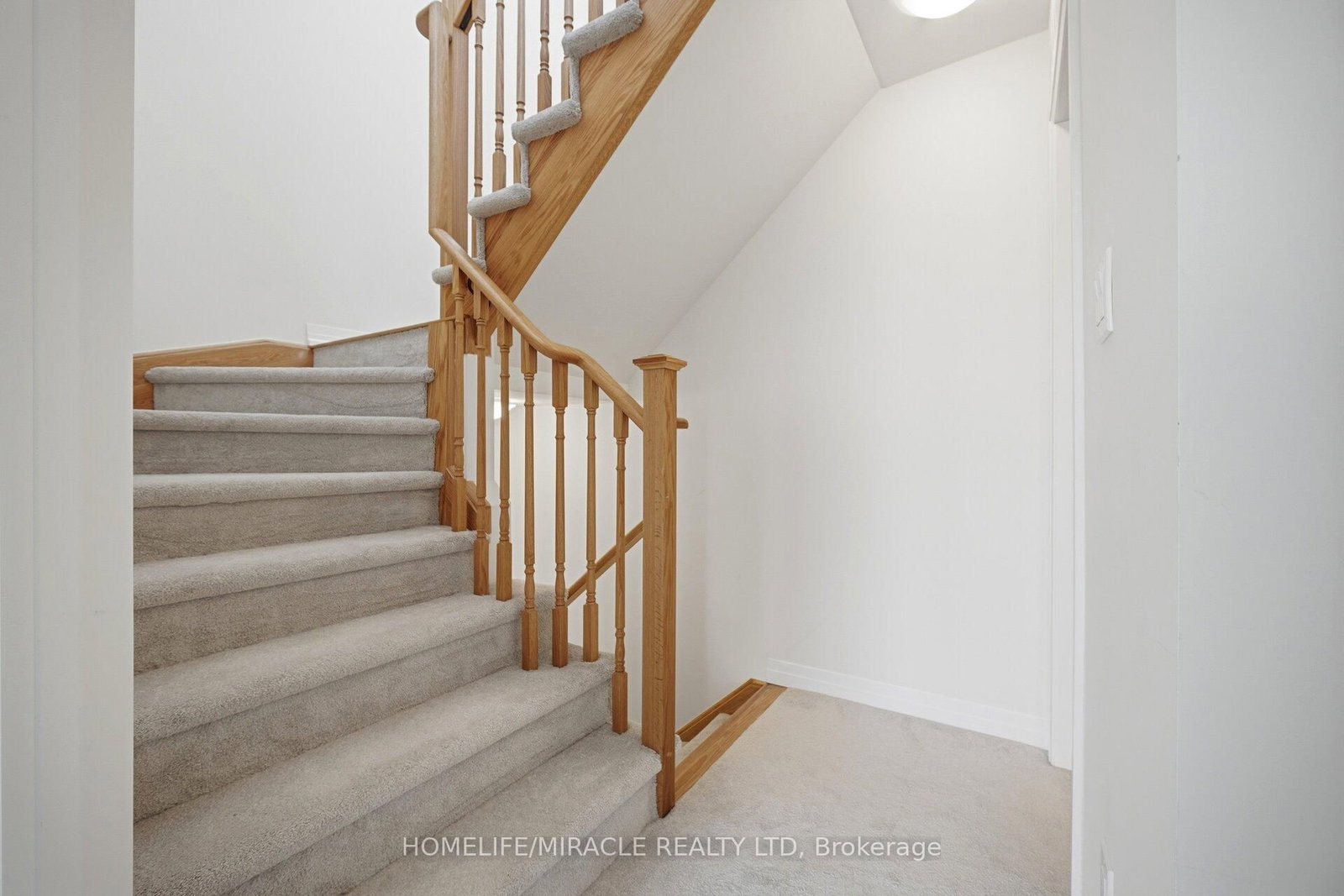 30 Liben Way • #20 • Toronto, ON photo 21