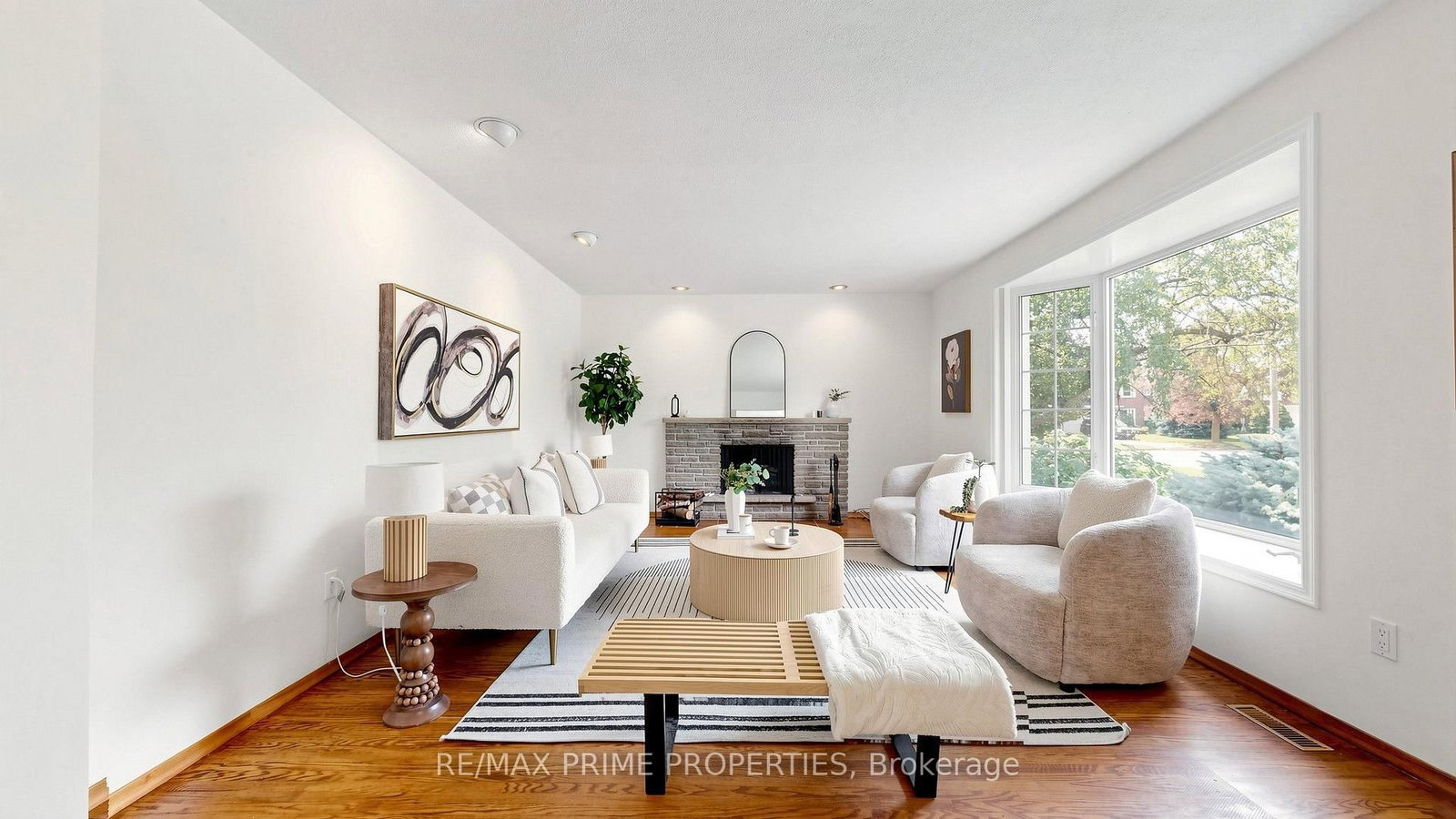 3 Leeswood Crescent E • Toronto, ON photo 4