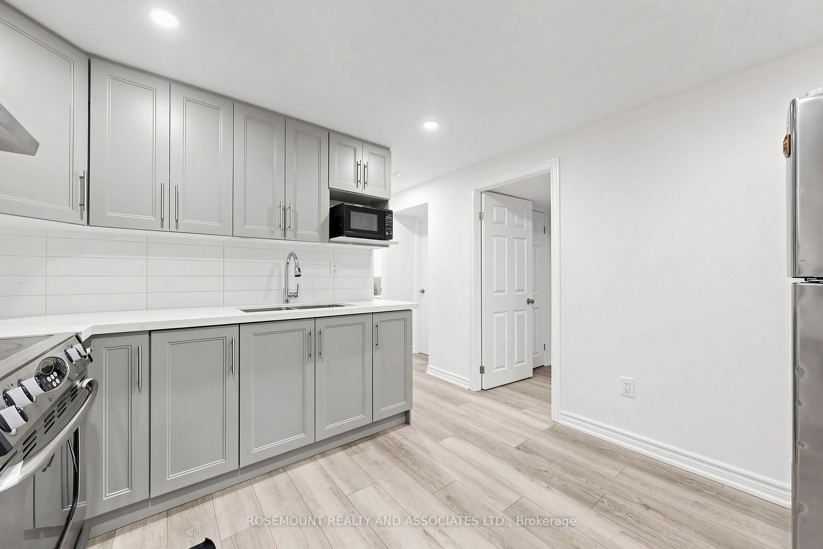 89 Winstanly Crescent • Toronto, ON photo 22
