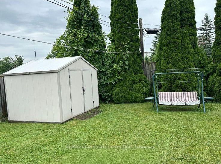 22 Beran Drive • Toronto, ON photo 14