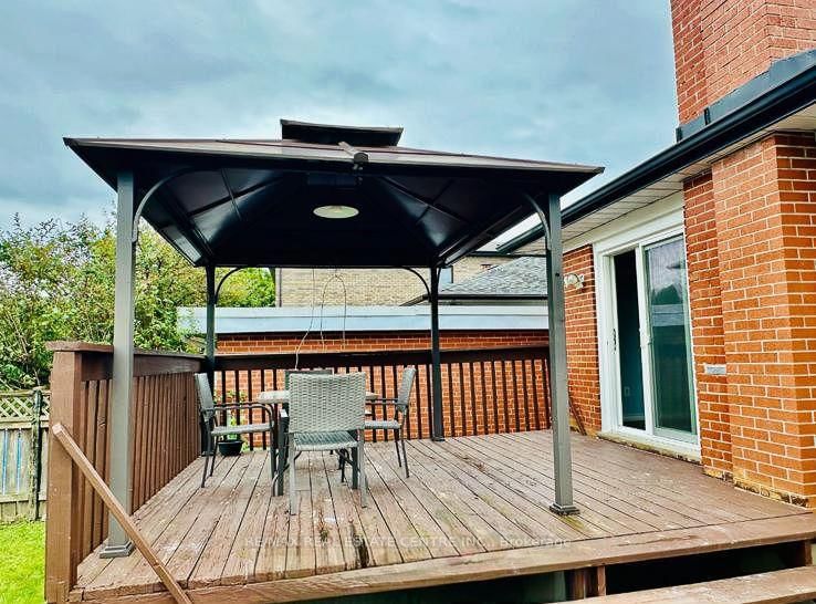 22 Beran Drive • Toronto, ON photo 15