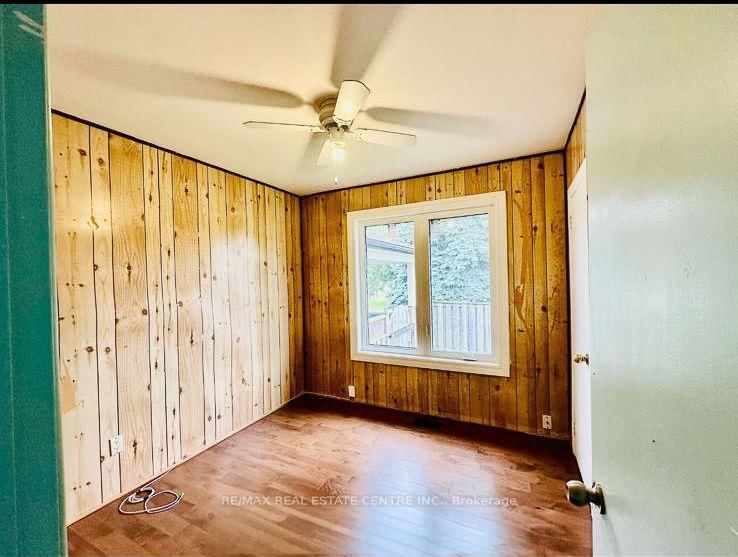 22 Beran Drive • Toronto, ON photo 4