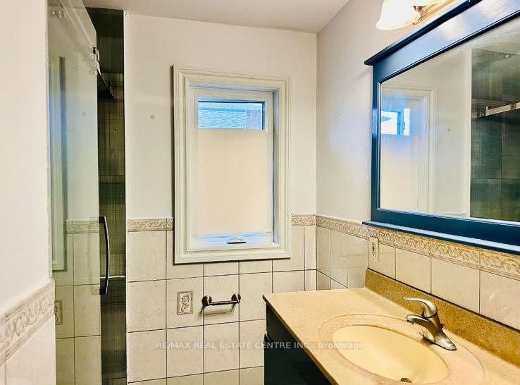 22 Beran Drive • Toronto, ON photo 7