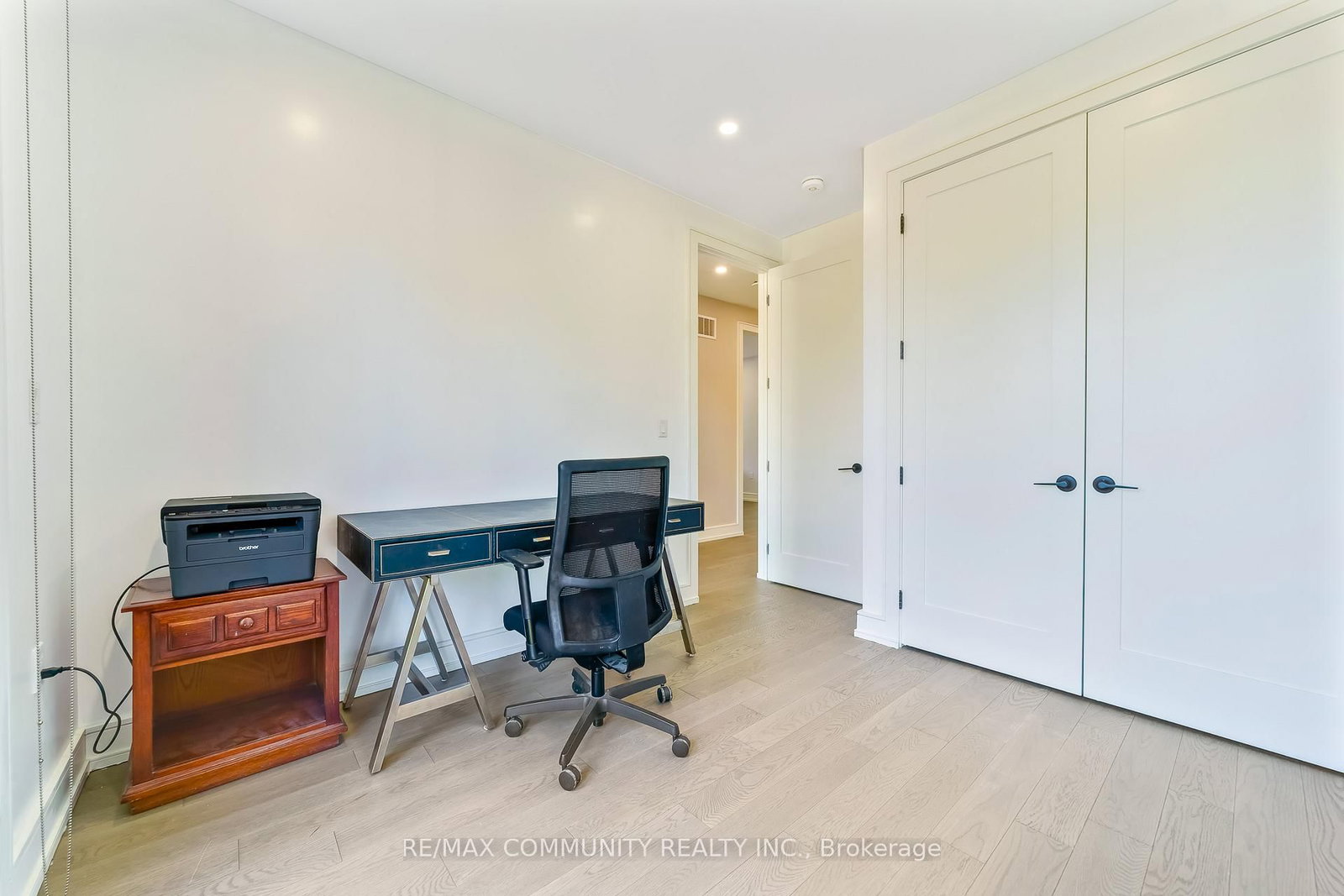 856 Kennedy Road • Toronto, ON photo 28