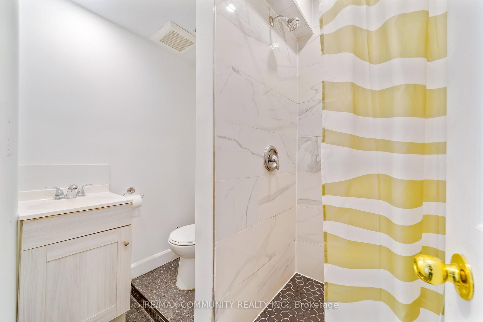 856 Kennedy Road • Toronto, ON photo 46