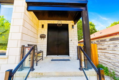 856 Kennedy Road • Toronto, ON photo 6