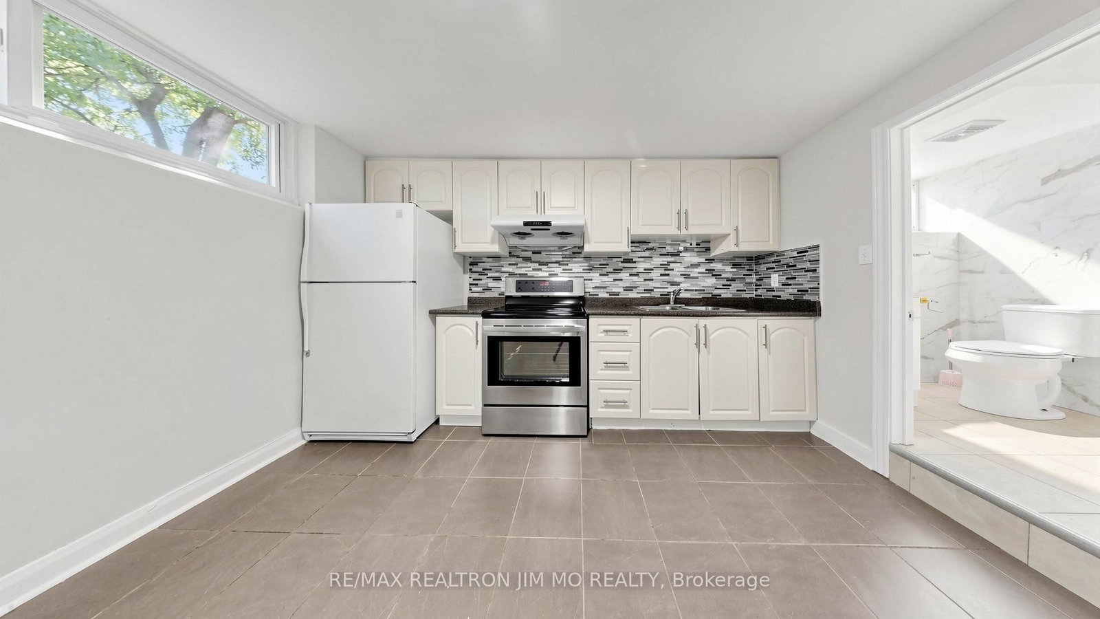 2571 Kennedy Road • Toronto, ON photo 34