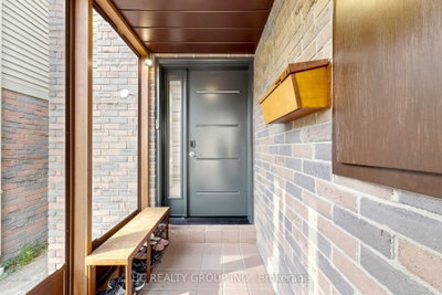 14 Becca Hall Trail • Toronto, ON photo 3