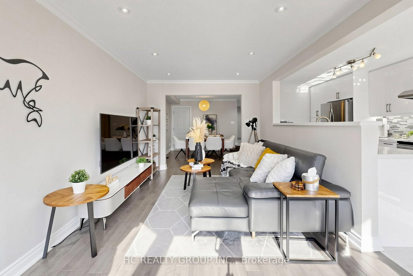 14 Becca Hall Trail • Toronto, ON photo 7